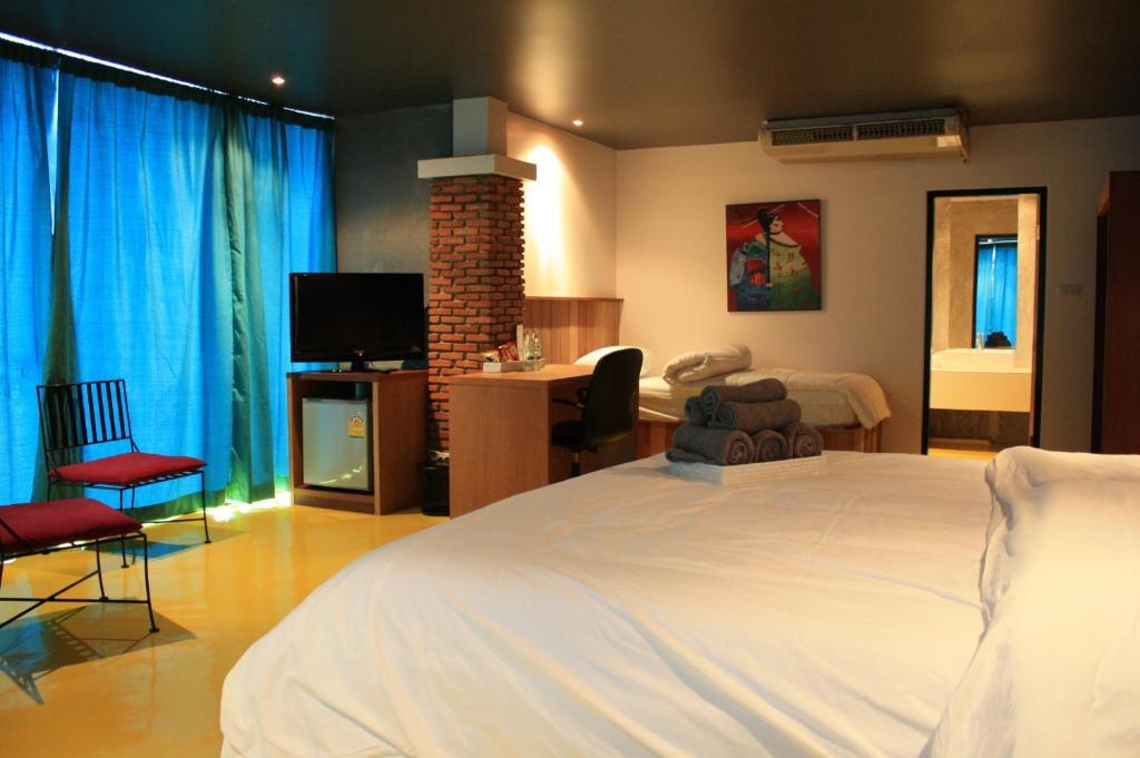 H Unique Bed And Breakfast شيانغ ماي الغرفة الصورة
